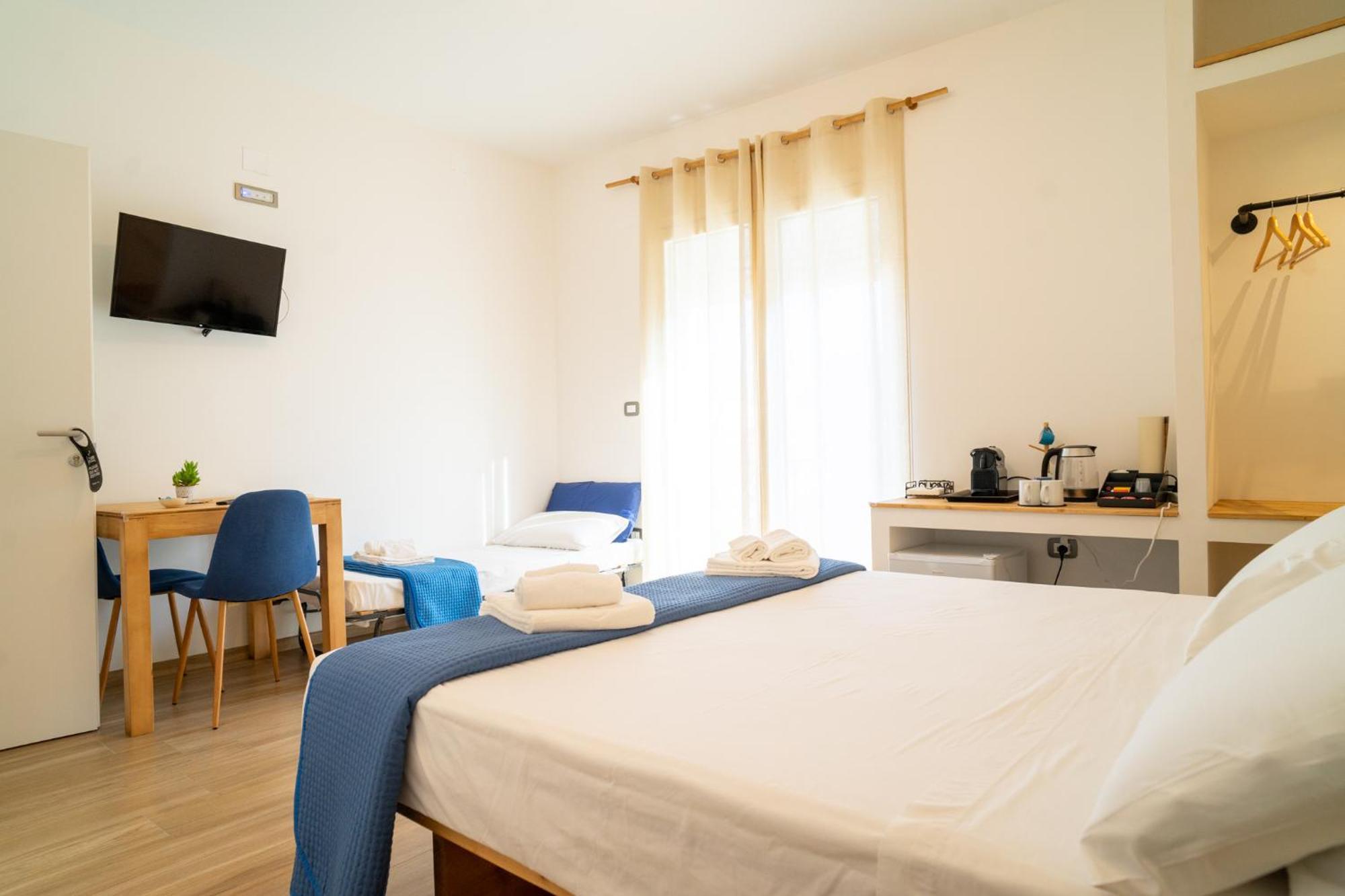 Pietra Bianca Bed & Breakfast Cutrofiano Exterior photo